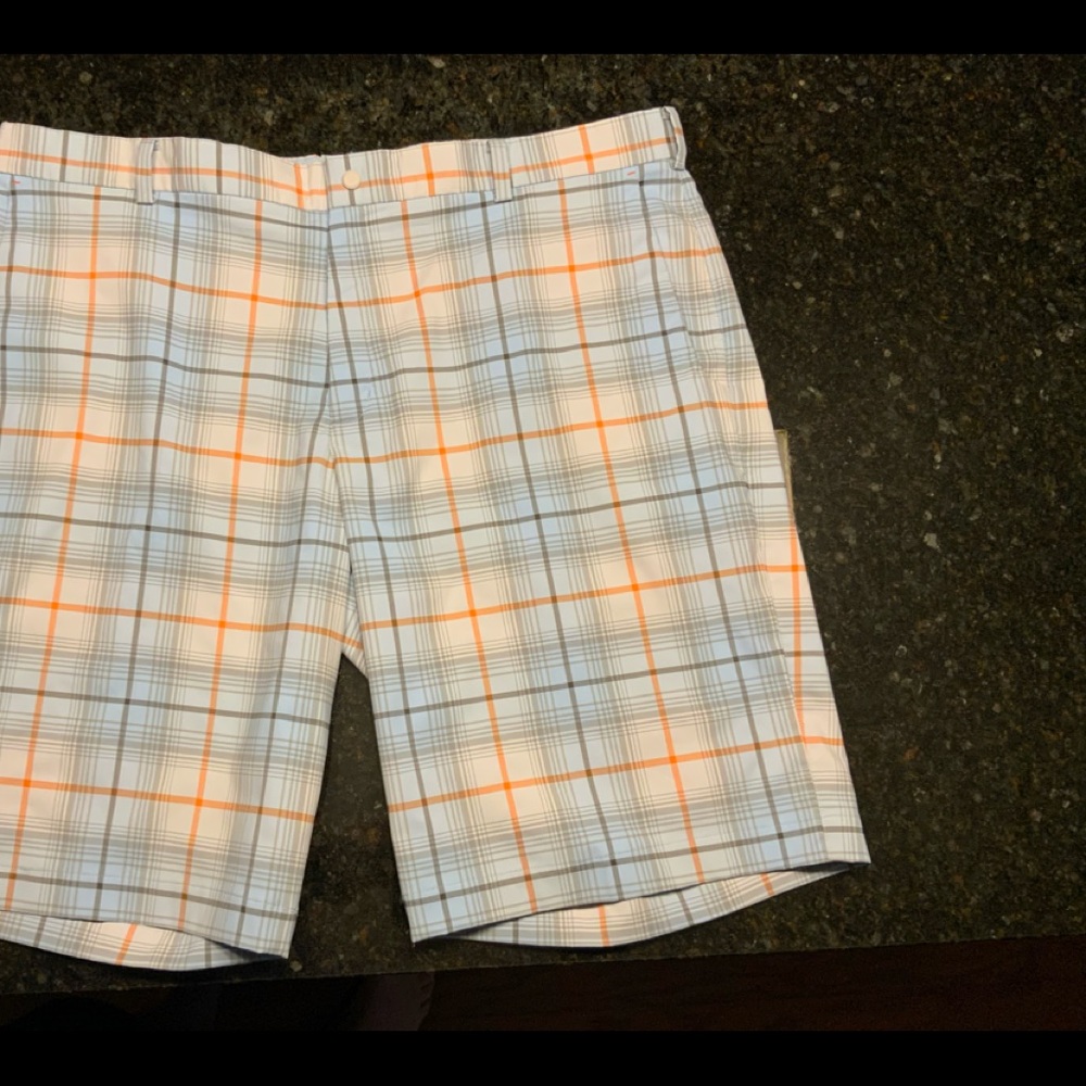 Nike DriFit Golf Shorts - Size 42